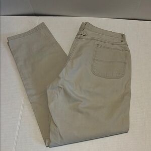 Wrangler Size 12 women’s putty colored lightweight bootcut jeans